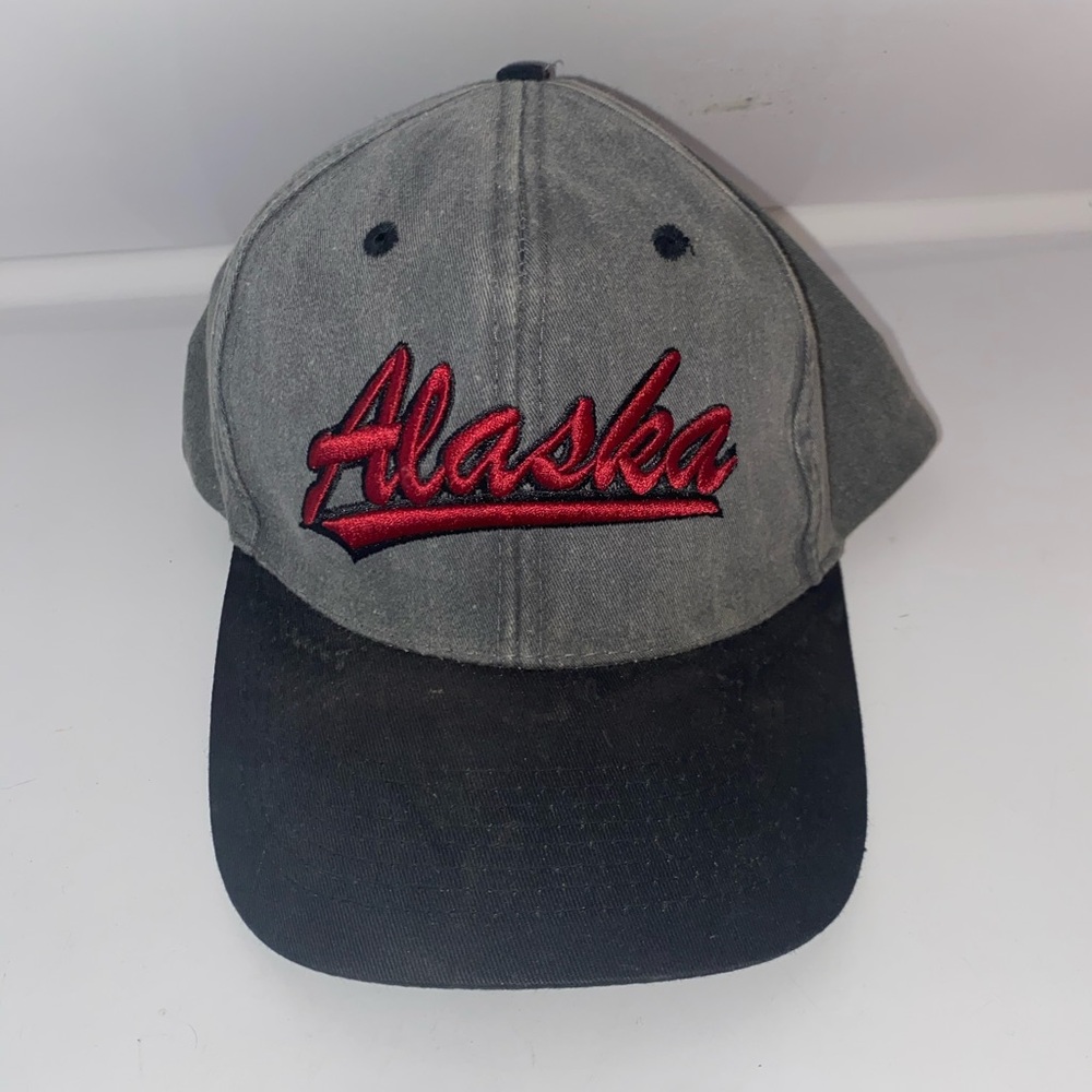 Vintage Fahrenheit Alaska Hat Cap Men Gray Red Distressed Y2K Grunge 80s